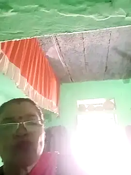 Manavi x online show from March 25, 2026, 7:03 am