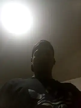 Snapshot of Bebicho14 chatting on October 5, 2025, 8:01 am Bebicho14 online show from October 5, 2025, 8:01 am