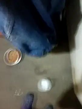 Bebicho14 online show from April 12, 2026, 3:44 am