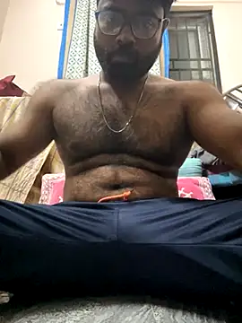 DJLOVE280825 online show from October 5, 2025, 8:40 pm