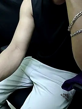 chocolate alone online show from November 11, 2025, 7:19 am