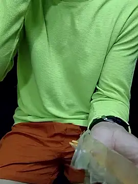 chocolate alone online show from January 7, 2026, 7:33 am