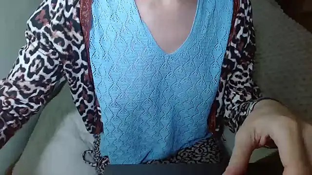 Snapshot of LorraineOSun chatting on February 2, 2026, 6:06 pm LorraineOSun online show from February 2, 2026, 6:06 pm