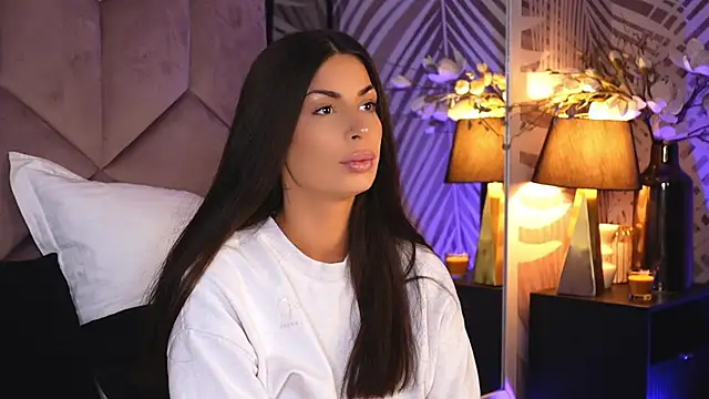 EvaRhea online show from November 10, 2025, 3:49 am