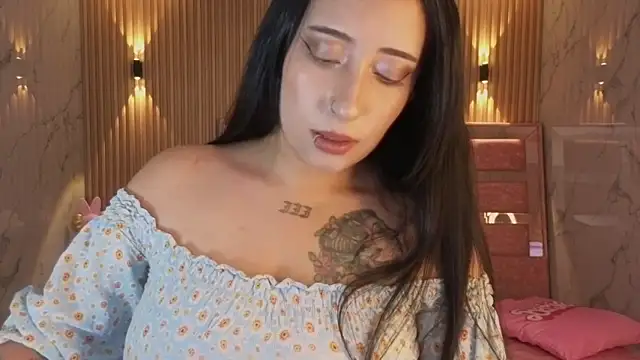 m eris s online show from December 17, 2025, 1:17 pm