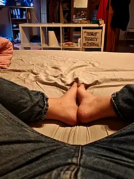 Horny mummy online show from February 12, 2026, 7:36 am