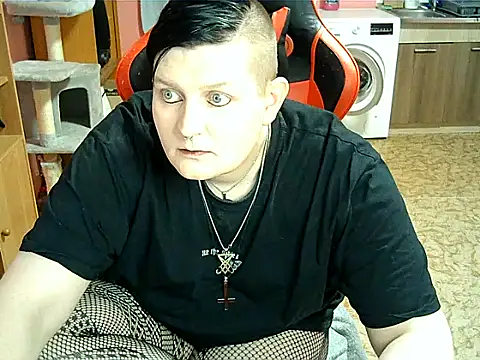 Snapshot of Xyra_Noir chatting on September 27, 2025, 10:26 pm Xyra Noir online show from September 27, 2025, 10:26 pm