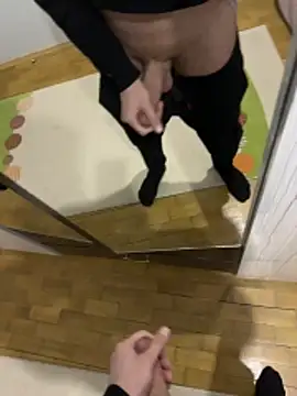 doyumsuz3131 online show from April 23, 2026, 5:59 pm