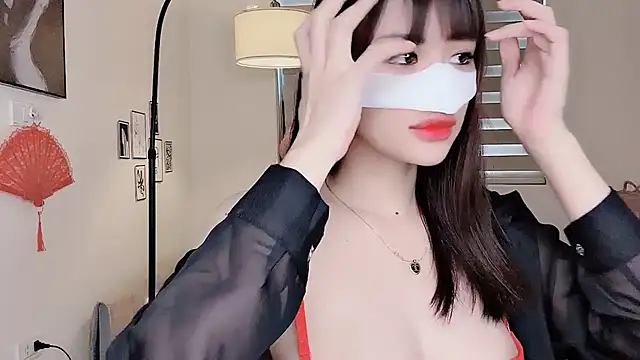 Snapshot of MaiLiiil chatting on September 9, 2025, 3:06 am MaiLiiil online show from September 9, 2025, 3:06 am