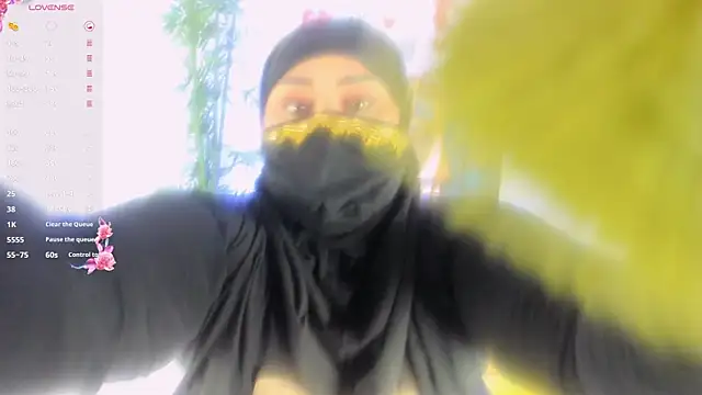 Snapshot of samanee_konn chatting on May 14, 2026, 8:04 pm samanee konn online show from May 14, 2026, 8:04 pm