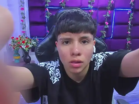 Bruno Cruzz online show from November 12, 2025, 2:23 am