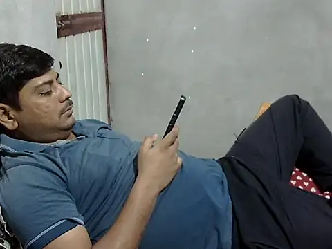 Ajmersingh335512 online show from April 10, 2026, 4:44 pm