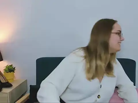 AliceCrazy69 online show from January 9, 2026, 1:14 pm