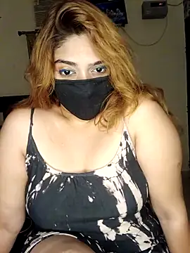 Snapshot of Queen-kohinoor chatting on September 18, 2025, 9:28 pm Queen-kohinoor online show from September 18, 2025, 9:28 pm