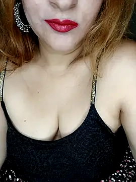 Snapshot of Queen-kohinoor chatting on October 7, 2025, 10:12 am Queen-kohinoor online show from October 7, 2025, 10:12 am