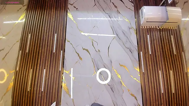 VictoriaDuart online show from March 1, 2026, 8:00 pm