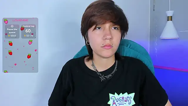 Tsuki Maru online show from April 12, 2026, 8:47 pm