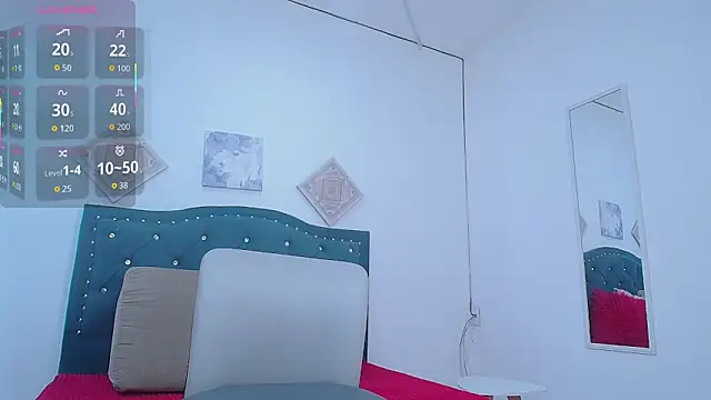 IamBunny f w online show from November 8, 2025, 1:33 pm