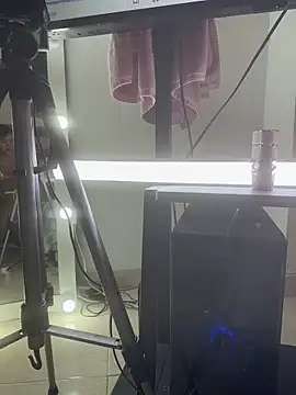 Sara trans hot online show from February 14, 2026, 5:59 am