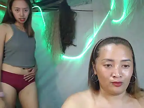 pinkysexypinay online show from September 20, 2025, 12:28 pm