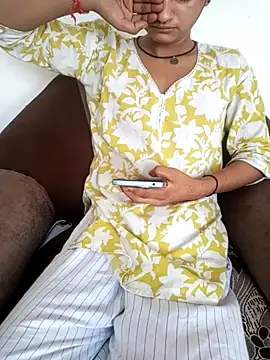 Snapshot of Student_girl2 chatting on September 26, 2025, 3:10 am Student girl2 online show from September 26, 2025, 3:10 am