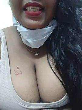 Snapshot of Tamil_Kaamini_Times chatting on November 6, 2025, 4:35 am Tamil Kaamini Times online show from November 6, 2025, 4:35 am