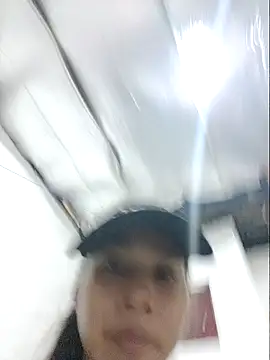 cutielhon online show from September 24, 2025, 5:33 am