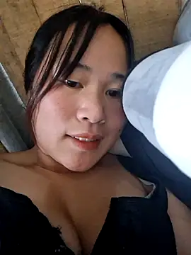 ALIENHR38 online show from November 1, 2025, 12:01 am