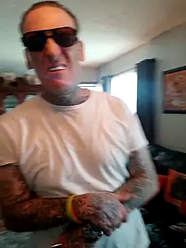 Snapshot of MRTATTWO chatting on September 10, 2025, 5:57 pm MRTATTWO online show from September 10, 2025, 5:57 pm