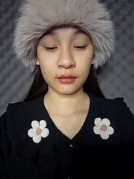 Snapshot of ChiecumBae chatting on February 5, 2026, 2:05 am ChiecumBae online show from February 5, 2026, 2:05 am