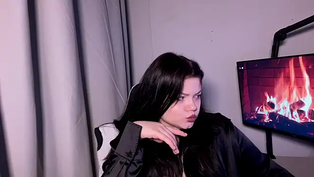 Snapshot of GoddessDarina chatting on October 30, 2025, 3:57 pm GoddessDarina online show from October 30, 2025, 3:57 pm