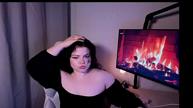 Snapshot of GoddessDarina chatting on November 1, 2025, 10:01 pm GoddessDarina online show from November 1, 2025, 10:01 pm