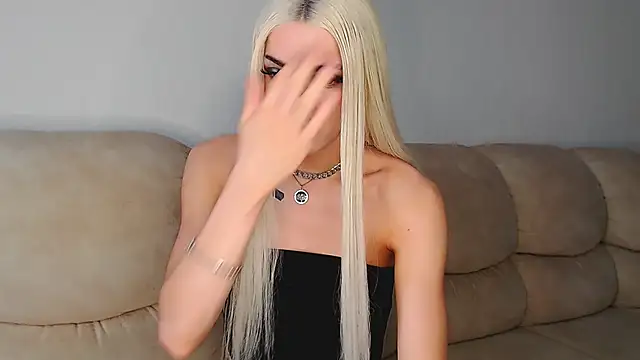 YourTrixie online show from October 14, 2025, 4:57 am