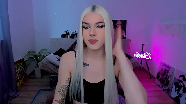 YourTrixie online show from February 10, 2026, 5:44 am