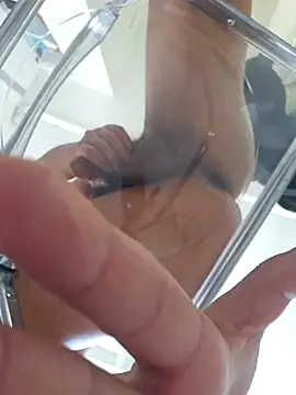 hilaouslee online show from March 28, 2026, 5:51 am