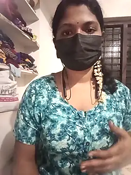 swetha01430 online show from September 18, 2025, 4:09 pm