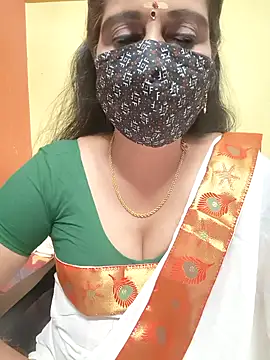 Snapshot of mallu-reshma chatting on October 9, 2025, 5:55 pm mallu-reshma online show from October 9, 2025, 5:55 pm