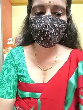 Snapshot of mallu-reshma chatting on October 16, 2025, 4:52 pm mallu-reshma online show from October 16, 2025, 4:52 pm