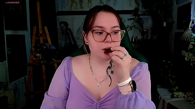 KatrinClark online show from September 8, 2025, 4:39 pm