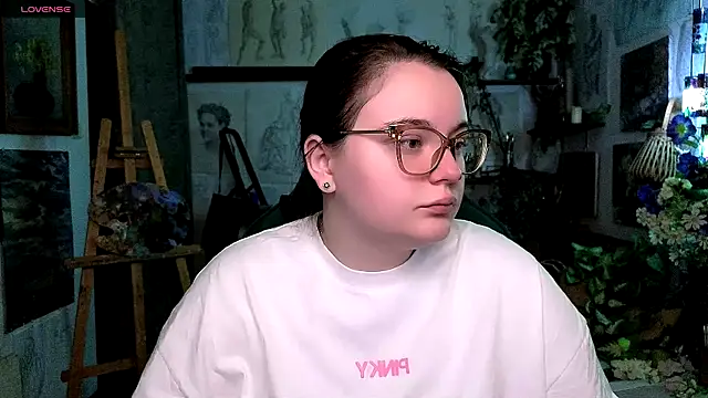 KatrinClark online show from September 13, 2025, 4:18 pm