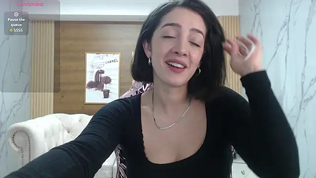 sara lopez s online show from March 11, 2026, 1:39 pm