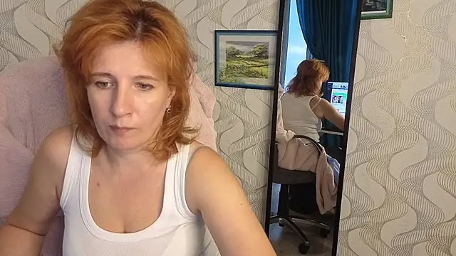 Snapshot of Elannaria chatting on September 10, 2025, 3:56 pm Elannaria online show from September 10, 2025, 3:56 pm