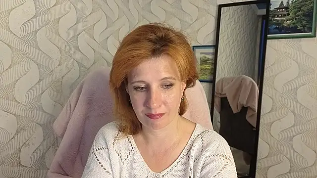 Snapshot of Elannaria chatting on September 17, 2025, 4:08 pm Elannaria online show from September 17, 2025, 4:08 pm