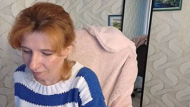 Snapshot of Elannaria chatting on September 18, 2025, 3:36 pm Elannaria online show from September 18, 2025, 3:36 pm