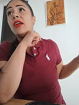 Snapshot of KittyHoleshot87 chatting on February 23, 2026, 5:43 pm KittyHoleshot87 online show from February 23, 2026, 5:43 pm