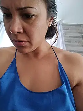 KittyHoleshot87 online show from March 20, 2026, 2:33 pm