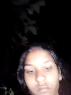 Snapshot of Idhika_Jha chatting on October 9, 2025, 11:47 pm Idhika Jha online show from October 9, 2025, 11:47 pm