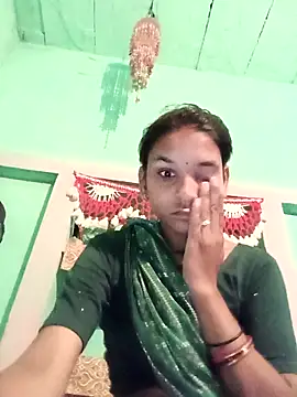 Snapshot of Idhika_Jha chatting on October 12, 2025, 1:04 am Idhika Jha online show from October 12, 2025, 1:04 am