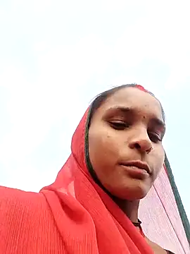 Snapshot of Idhika_Jha chatting on October 16, 2025, 3:18 am Idhika Jha online show from October 16, 2025, 3:18 am