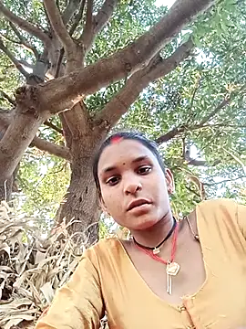 Snapshot of Idhika_Jha chatting on October 17, 2025, 11:24 am Idhika Jha online show from October 17, 2025, 11:24 am